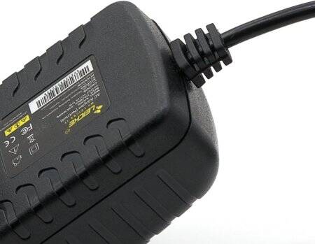 Yüksek Kaliteli Tam Amper 9V 2A Adaptör EU Fişli - 3